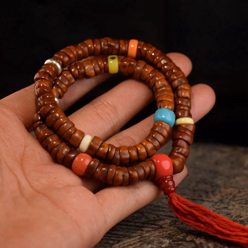 为啥有人喜欢盘手串,为什么有的人喜欢盘檀香手串