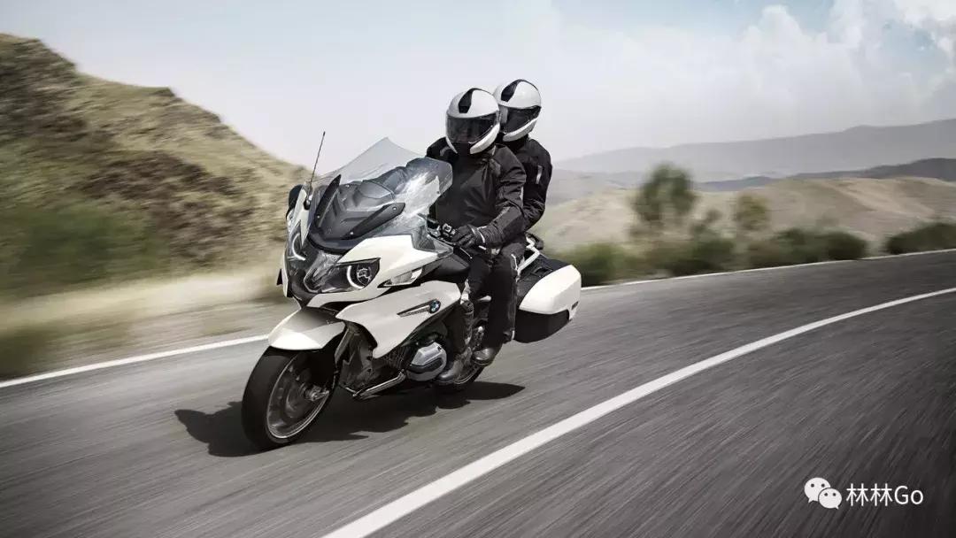 S1000RR摩托车新增M套件，BMW两款拳头产品重拳出击！