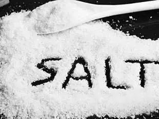 床单经常睡的地方发黄怎么回事,睡觉时床单有汗渍发黄是什么原因