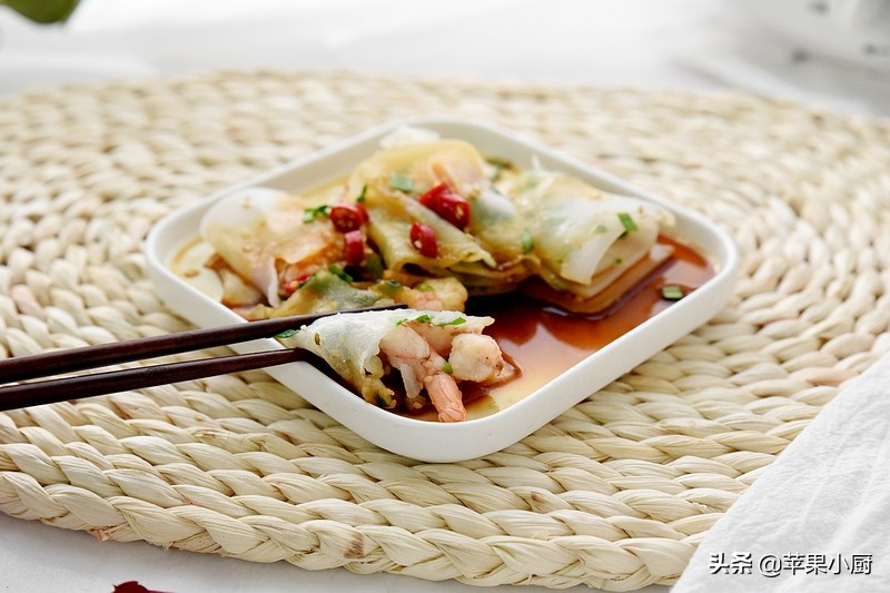 自己在家制作的肠粉超级好吃哦,自制简单小吃肠粉