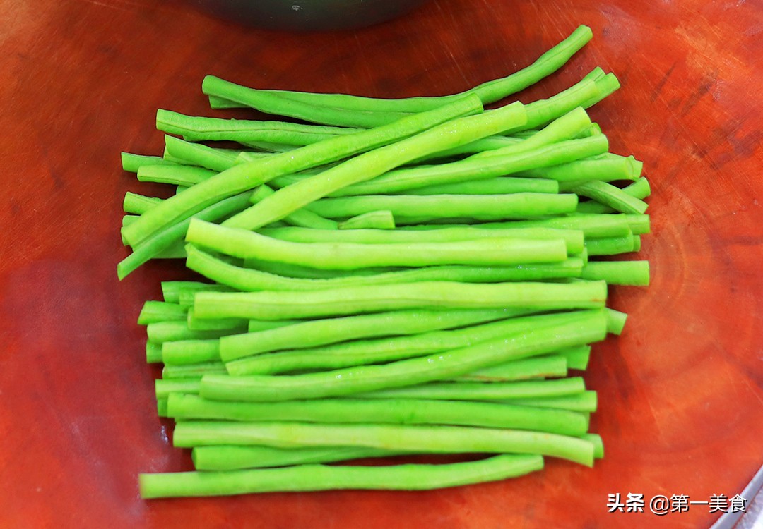 凉拌豆角想要好吃有诀窍,凉拌豆角为什么老是不入味