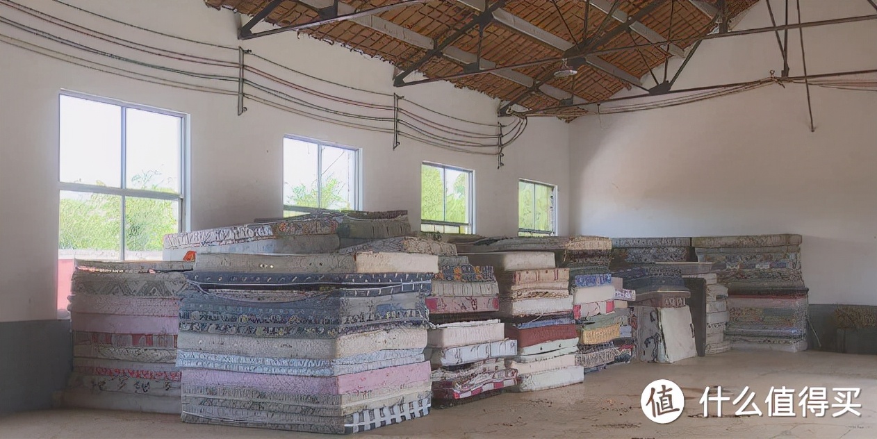 选择什么样的材质的床垫最好,床垫买什么样材质的好一点又实惠