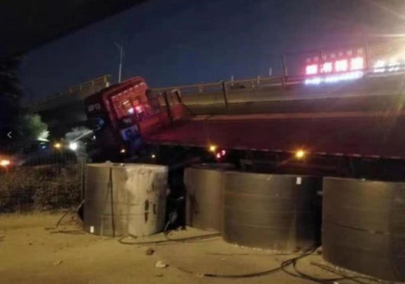 大货车在路上坏了怎么办,路上的货车太多了怎么办