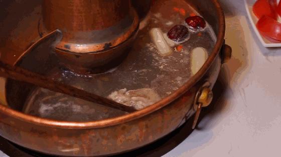 北京大悦城前后涮羊肉,大悦城老北京胡同菜馆