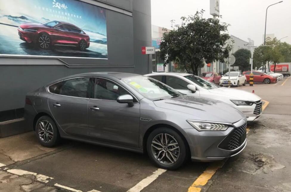 比亚迪秦plusdmi小屏幕图解,比亚迪秦plusdmi显示屏太小