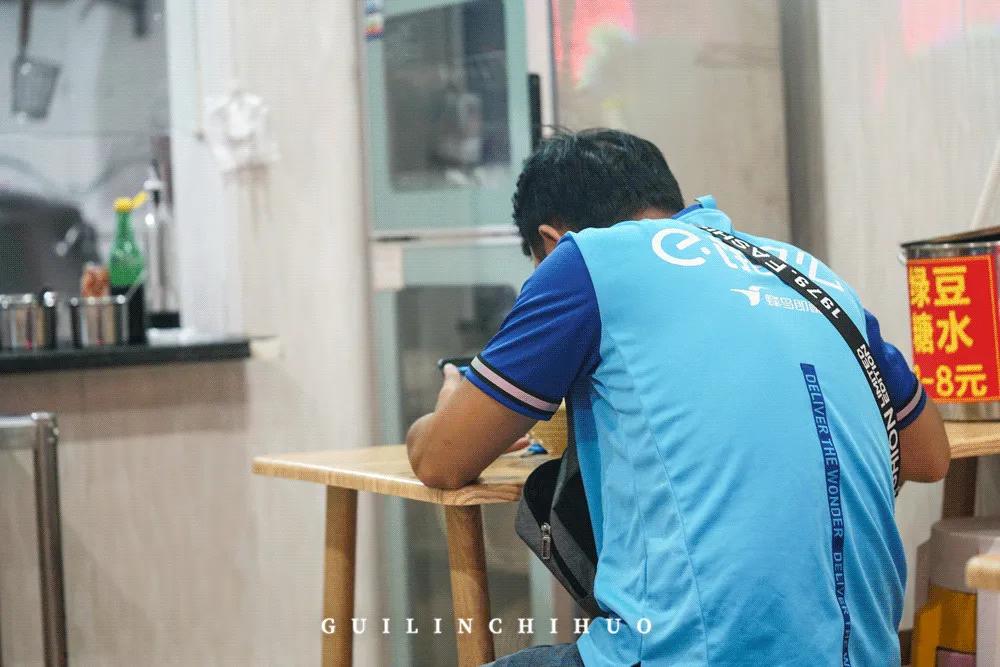 三里美食一条街,隐藏在巷子里的神秘小吃