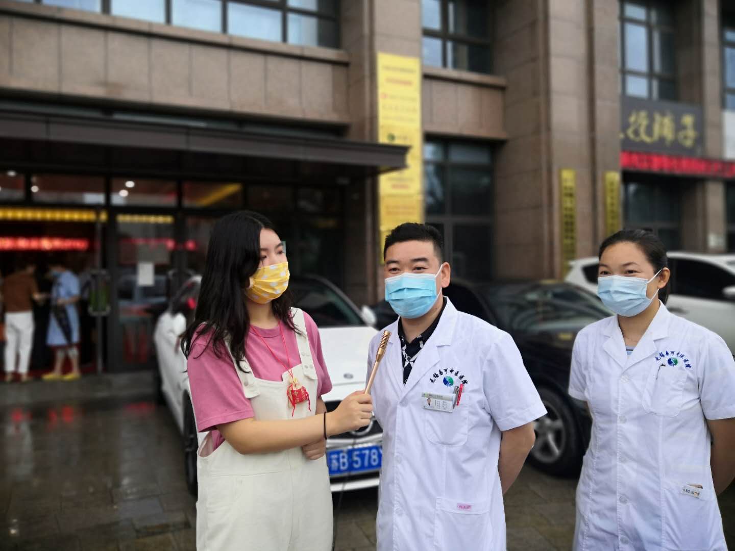 “放心消费体验无锡”——走进易可中医医院，学习易筋经十二势