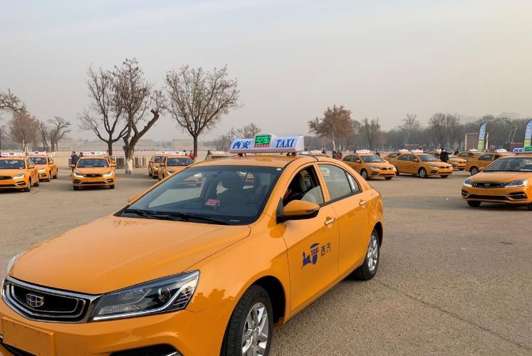 古城西安车如川,橙色新车真好看,这些“小黄蜂”是什么来头?