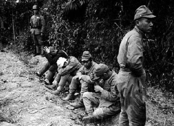 日军少佐对待俘虏的刑具,日军对待俘虏的残暴酷刑