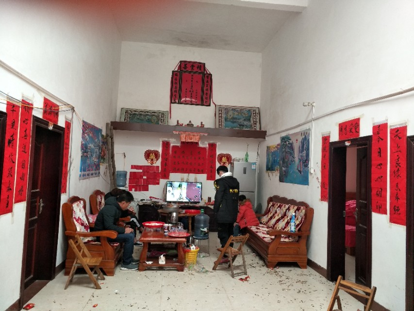 傻妞去吃双喜酒，农村不同的风俗不同的喜宴