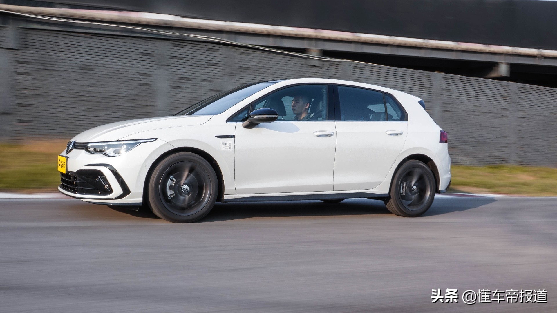 第八代高尔夫试驾视频,第8代全新高尔夫