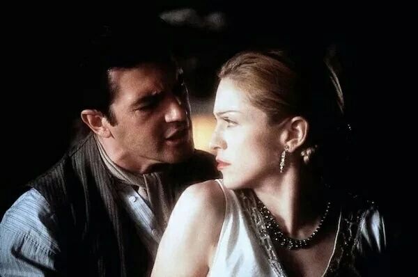 贝隆夫人原版,《贝隆夫人》