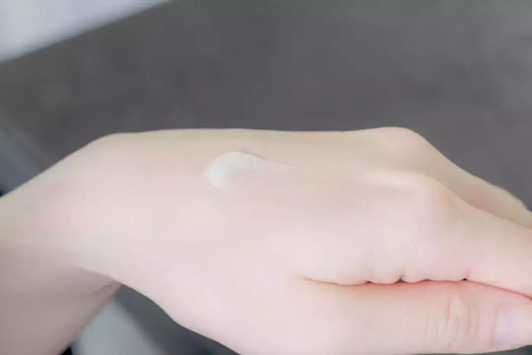 保湿抗老定妆粉,敏感肌定妆粉防水防汗控油不脱妆