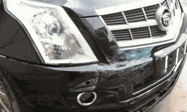 别人刮到你的车逃逸咋办？这3招任用其一，对方就得马上赶回来