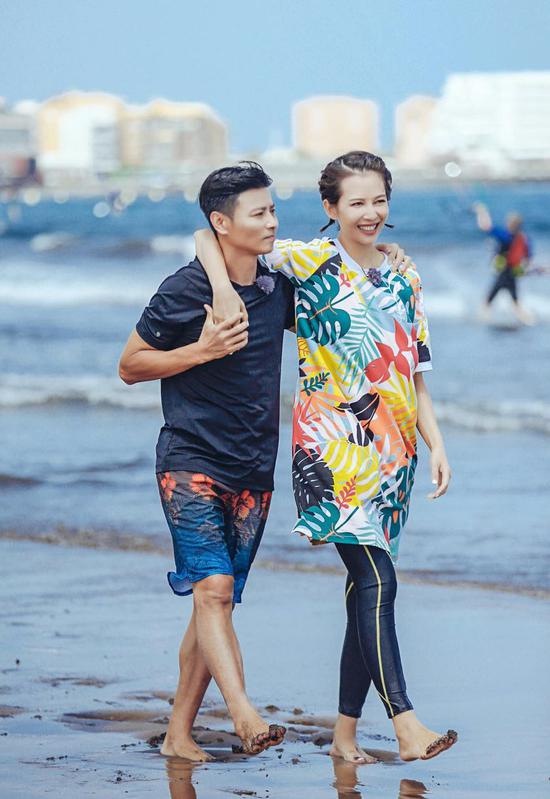 蔡少芬为何45岁还拼三胎,为何蔡少芬高龄怀三胎没有被嘲