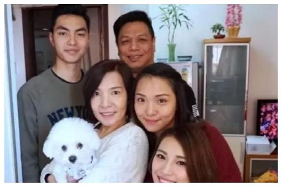 演艺圈十大丑男,娱乐圈十大丑角演员