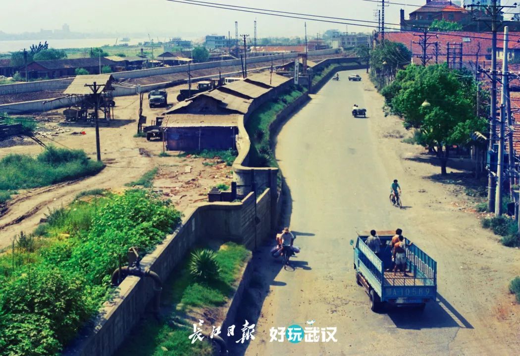 武汉70周年的变化发展,湖北武汉70年荆楚巨变