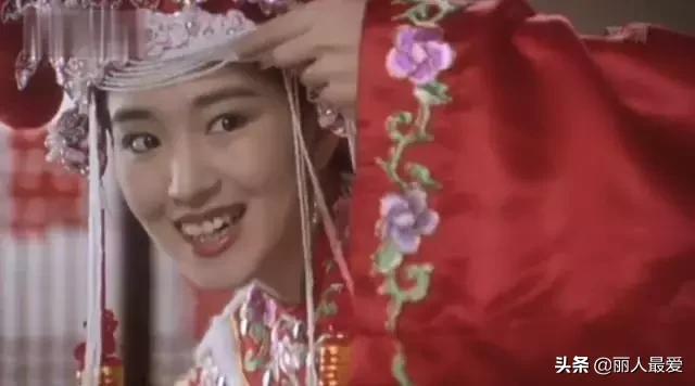 网上买的化妆品和实体店的区别,为啥网上卖的化妆品比实体店便宜