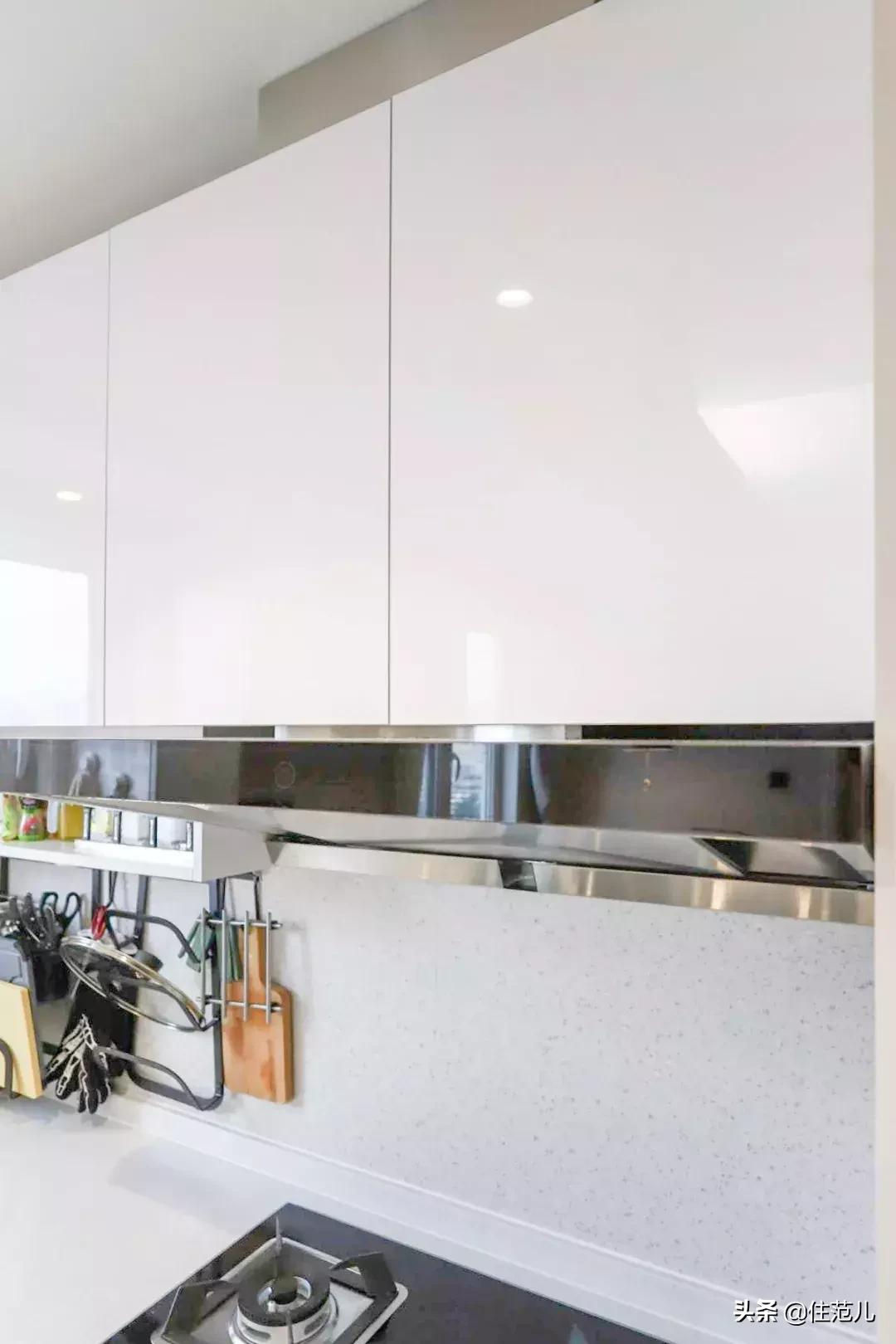 50㎡小户型,烘焙爱好、钢琴、书柜都放得下,住得比大户型还舒服