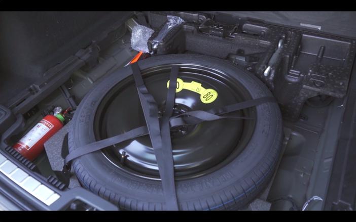 性能稍逊安全配置拔尖详尽评测沃尔沃XC60