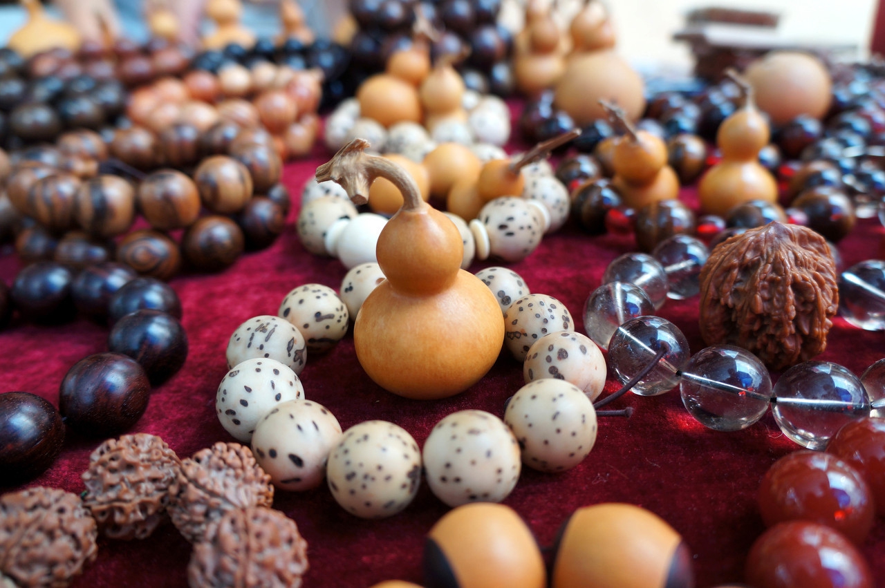 小叶紫檀手串乌了怎么办,小叶紫檀发乌怎么挽救