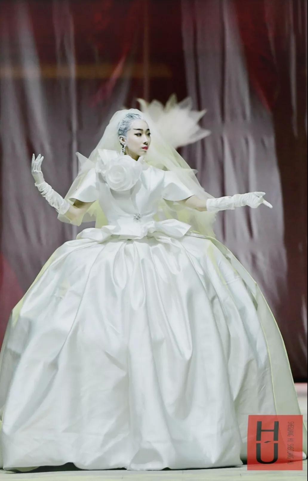 对话胡社光丝路·母亲大秀导演郭爽：为母亲留住芳华是我的初衷