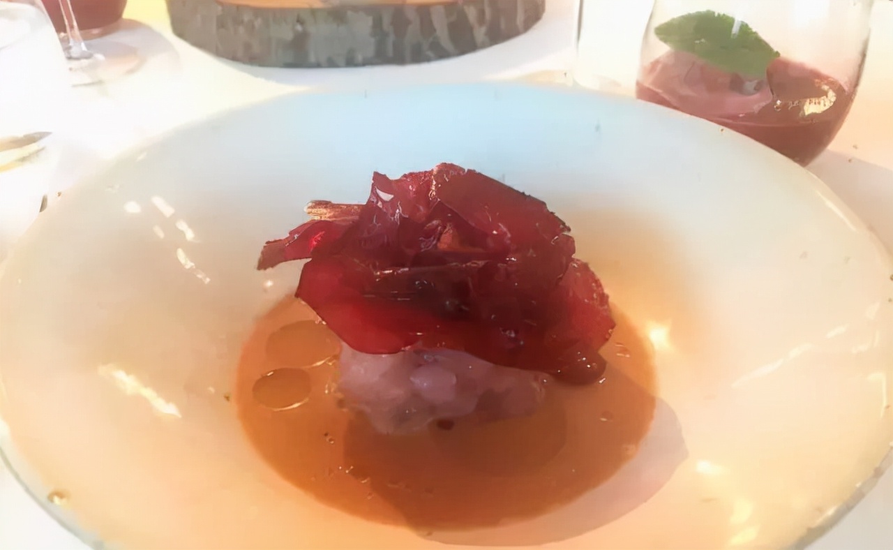 米其林餐厅三星美食试吃,米其林三星餐厅3000块能吃多少