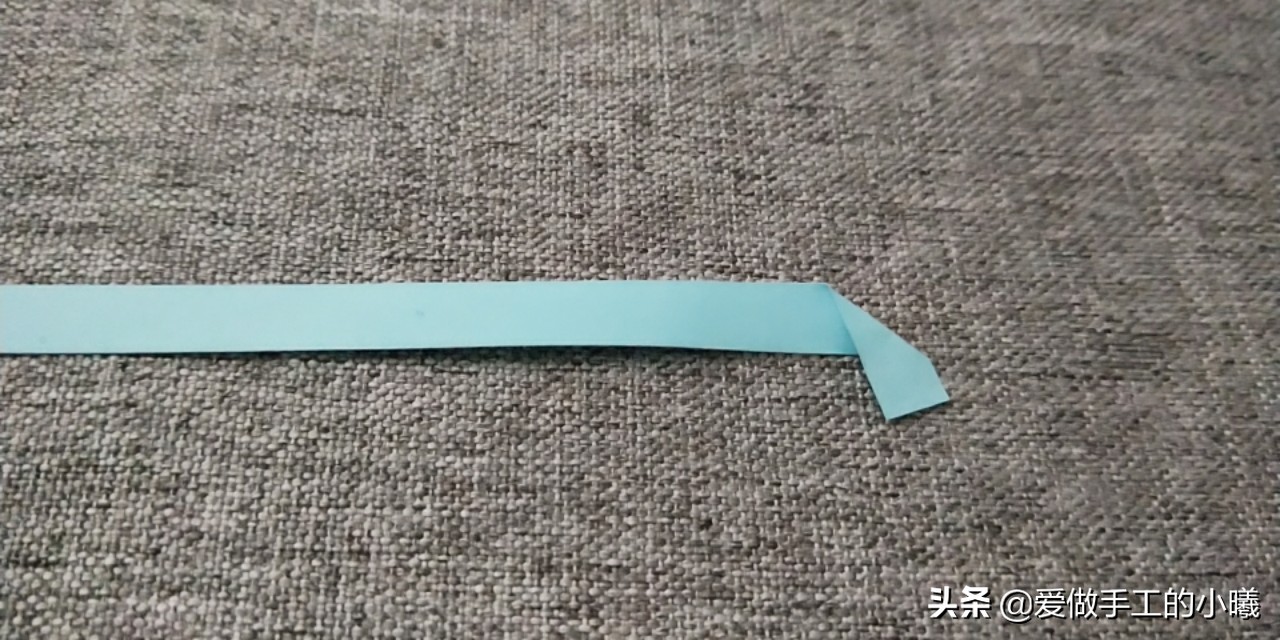 最简单的玫瑰花戒指折纸,用纸做玫瑰花戒指简单又漂亮