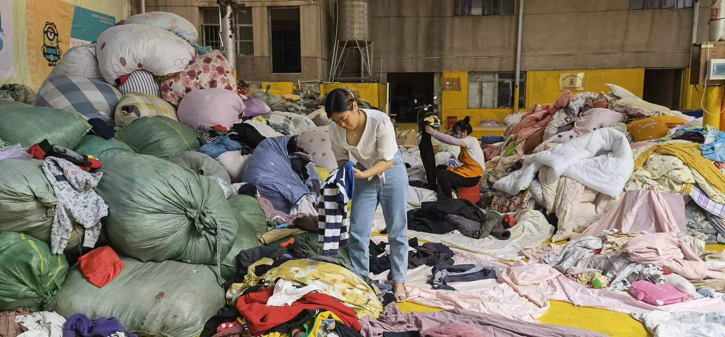 想做旧衣服回收怎样入手,新手做旧衣回收该咨询哪几个问题