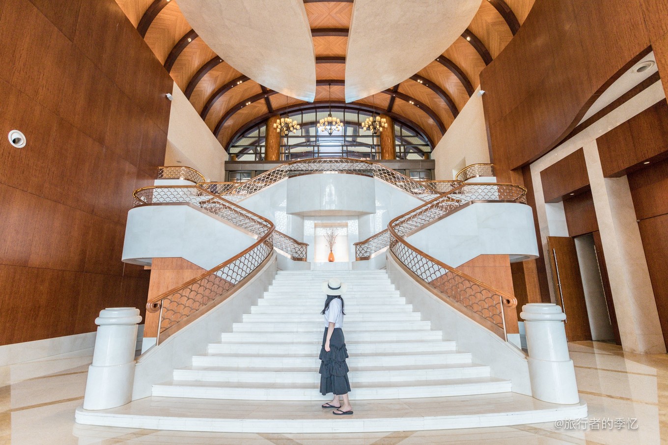 三亚复古酒店拍照,三亚网红酒店拍照攻略