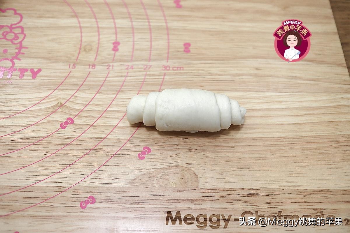 面包到底怎么做才能松软拉丝,面包拉丝最简单的方法