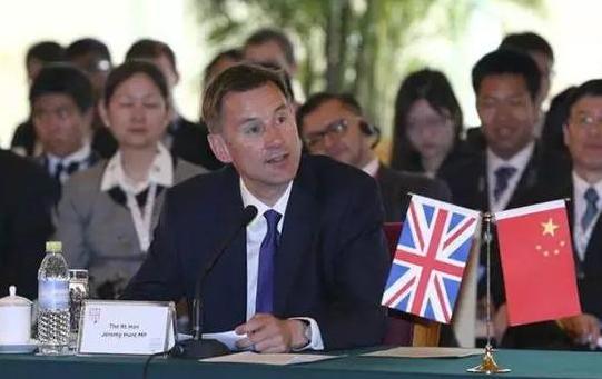 女学生家里进小偷,宿舍进小偷怎么办