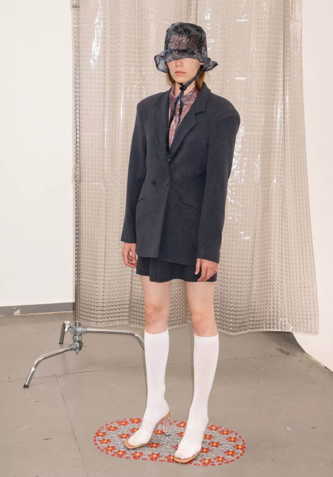 今年流行的露脚袜,是不是现在都流行穿长袜不露脚踝