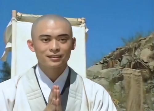 天山童姥在何处逼迫虚竹破戒,天山童姥逼虚竹破戒把公主抓来