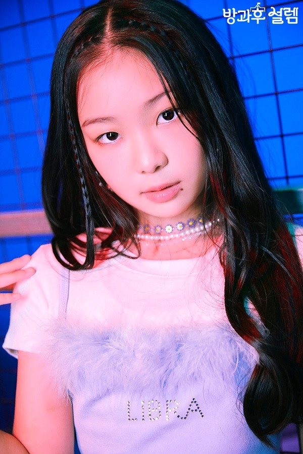 被韩国人说长得像Somi和TWICEMina的南韩新选秀13岁混血练习生