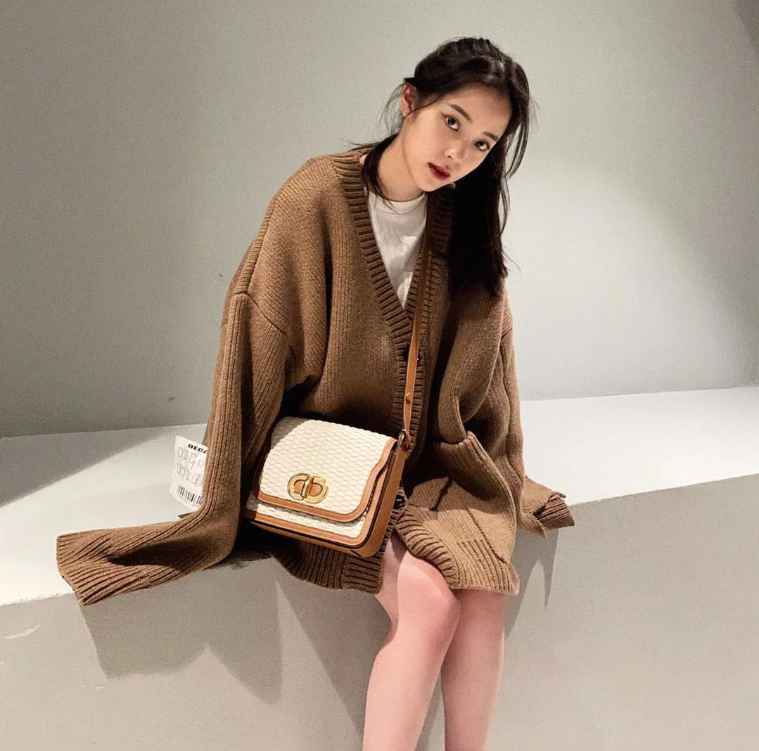 十大入门级轻奢女包千元下,女士小众轻奢品牌包推荐