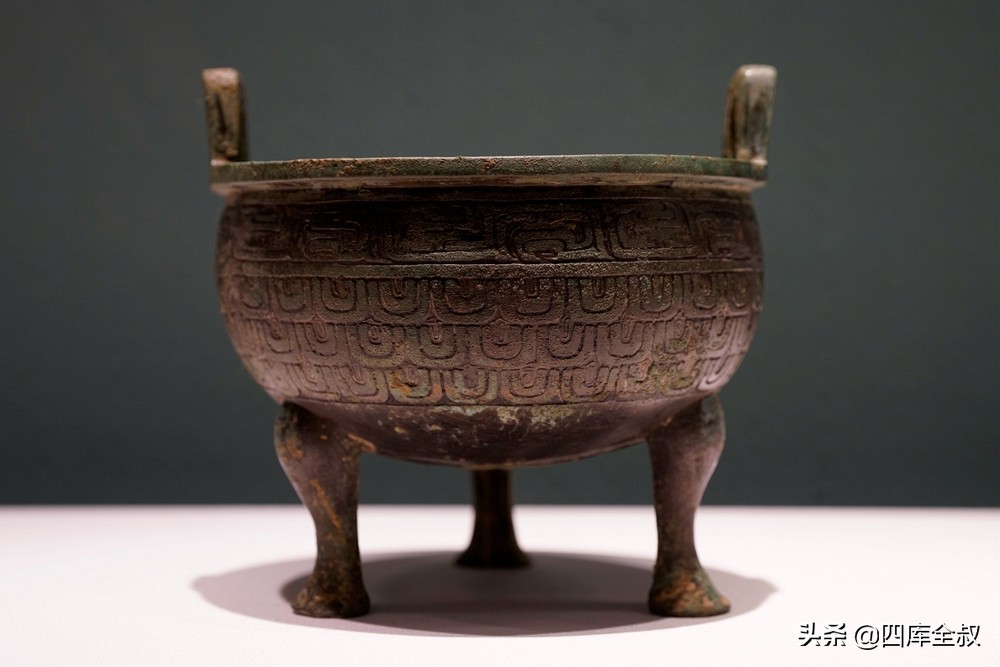 以物见物,以物识人意思