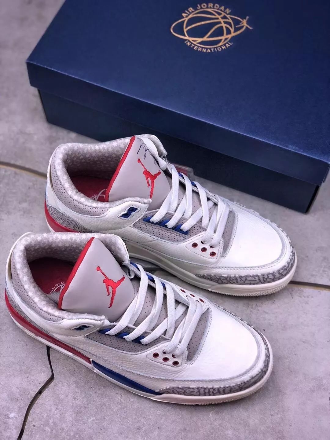 权志龙鞋带系法2.0,权志龙联名nike白鞋鞋带怎么系