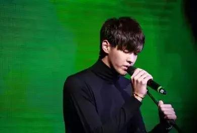 泫雅减肥前后对比照片,泫雅减肥舞原视频