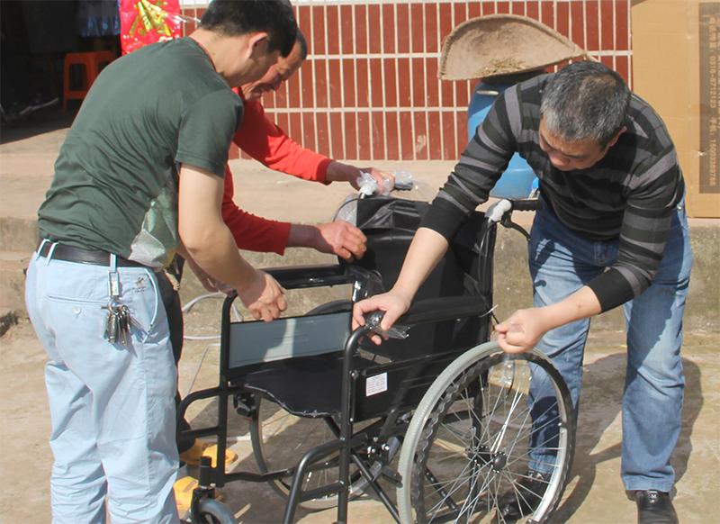 爱心扶贫送温暖活动,爱心帮扶送温暖助农服务显真情