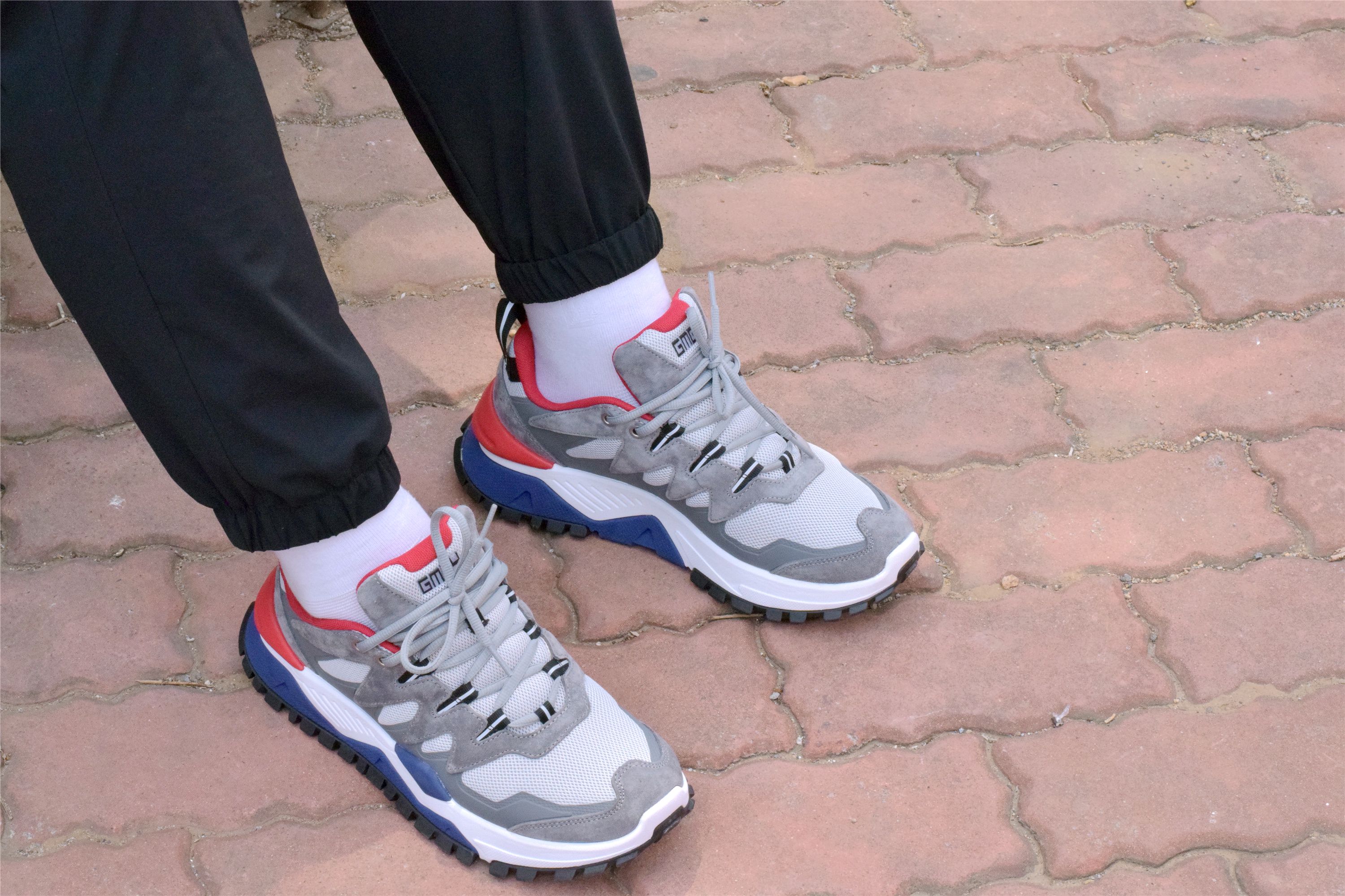 耐克阿迪达斯和小米哪个好,nikeadidas哪些掉价了