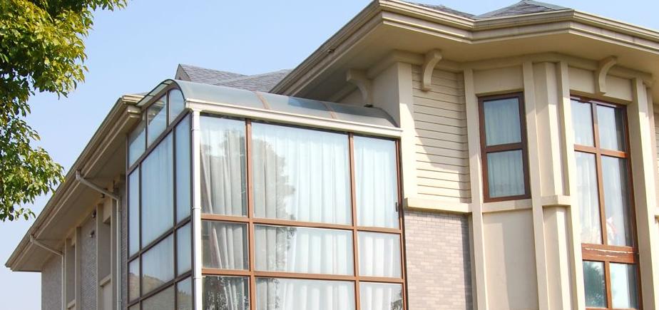 雨水悄悄的飘入门窗，别担心，杜绝这几种问题即可