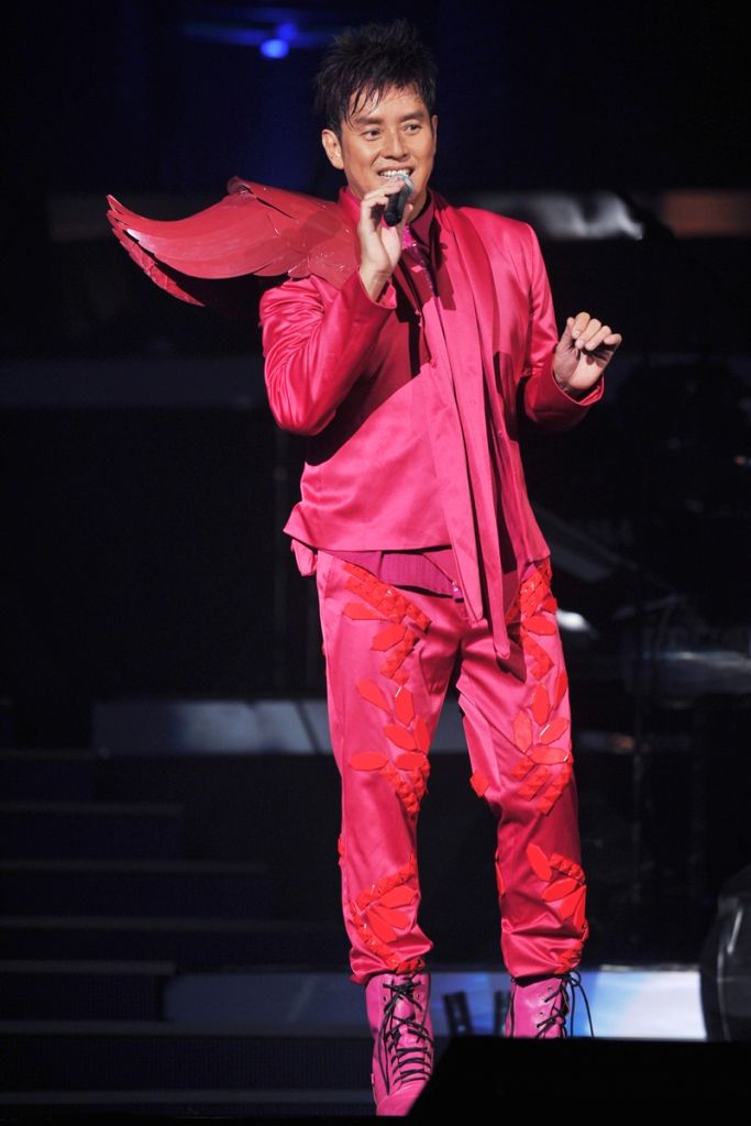 谭咏麟40周年巡演深圳,谭咏麟再度感动巡回演唱会