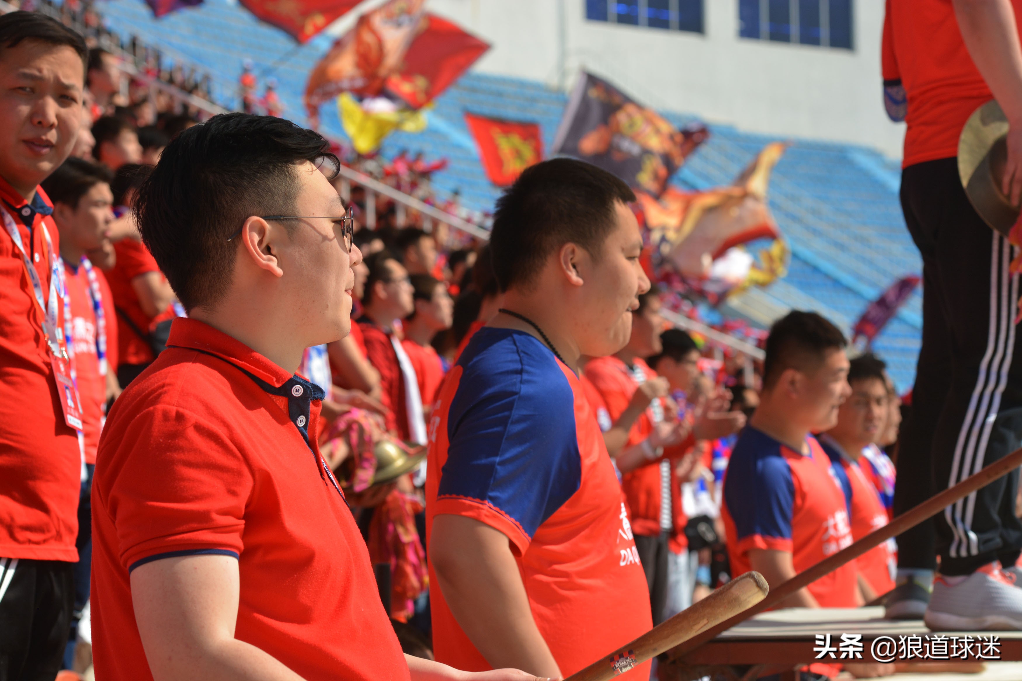 为长安竞技写歌的痴心球迷——毛毛