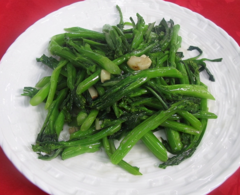 炒蔬菜颜色鲜亮的方法,炒蔬菜为什么会变黄