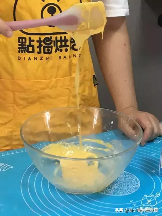 流心奶黄月饼小月饼,香港生产美心月饼流心奶黄月饼