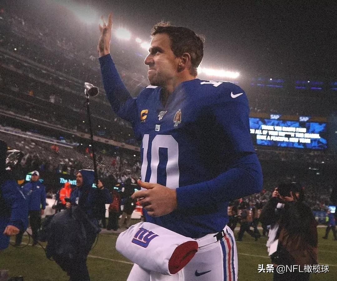 16年NFL生涯画上句号，这个五五开的男人，载满了我们的青春