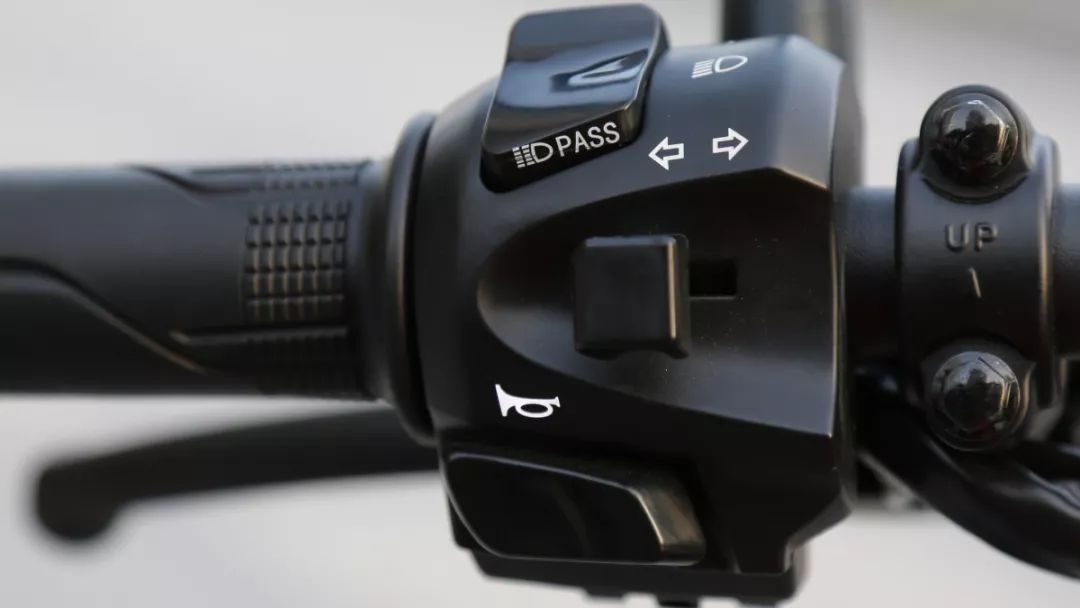 新大洲本田cbf190tr跑了8000公里,本田cb190ss与cbf190tr哪个好