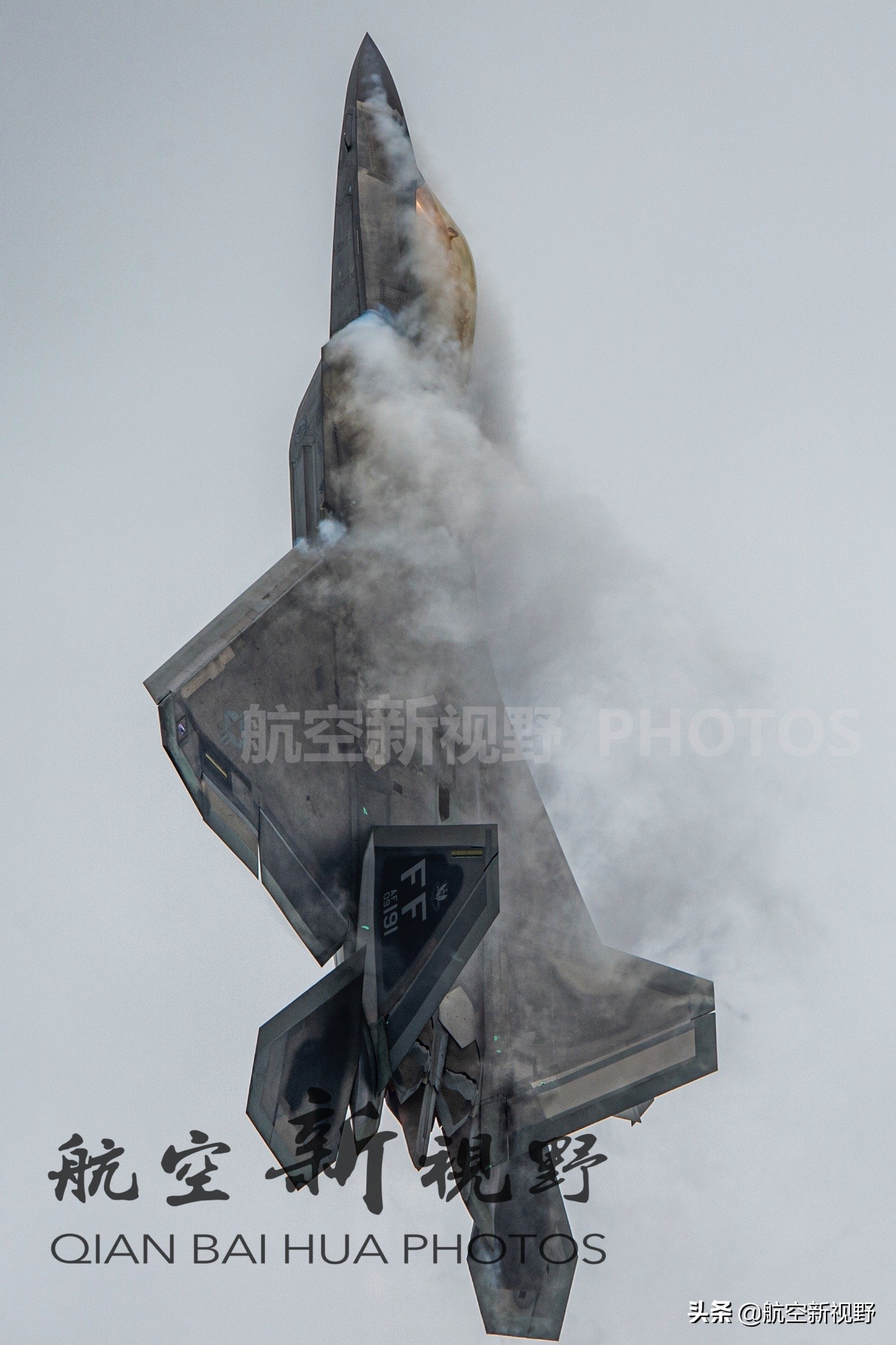 F-22隐形战机高清组图,第一款美制四代机,服役15年依旧帅气逼人