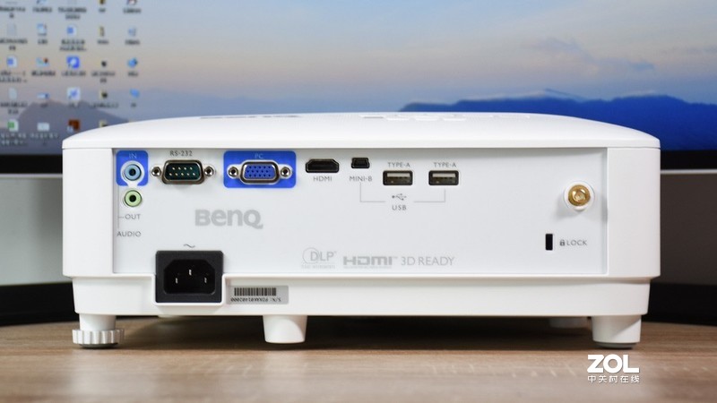 数字化办公场景体验,明基e580智能投影机